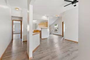 2405 Wilton Ln, Aurora, IL 60502 - Photo 7