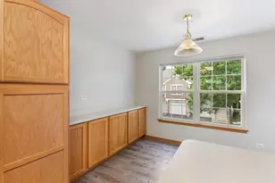 2405 Wilton Ln, Aurora, IL 60502 - Photo 9