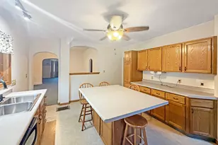 105 W High St, Orangeville, IL 61060 - Photo 5