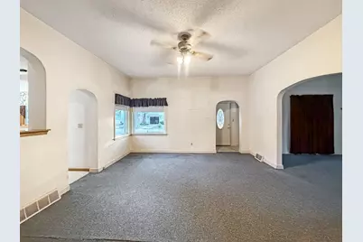 105 W High Street, Orangeville, IL 61060 - Photo 9