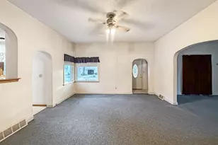 105 W High St, Orangeville, IL 61060 - Photo 9