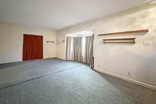 105 W High St, Orangeville, IL 61060 - Photo 13