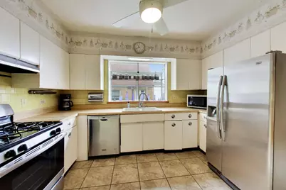 5829 N Mobile Avenue, Chicago, IL 60646 - Photo 9