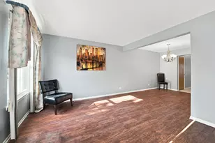 875 N Tamarac Blvd, Addison, IL 60101 - Photo 7