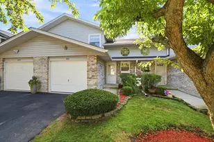 875 N Tamarac Blvd, Addison, IL 60101 - Photo 1
