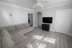 2859 N Kostner Ave, Chicago, IL 60641 - Photo 3