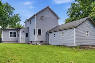 704 12th Ave, Sterling, IL 61081 - Photo 3
