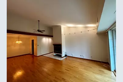 540 Biesterfield Road #303, Elk Grove Village, IL 60007 - Photo 7