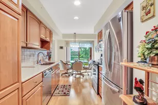 250 W Parliament Pl, Mount Prospect, IL 60056 - Photo 11