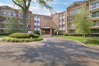 250 W Parliament Place #219, Mount Prospect, IL 60056 - Photo 1