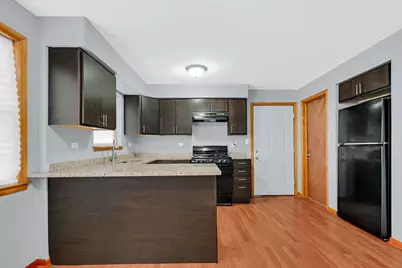 2119 S Grove Street, Blue Island, IL 60406 - Photo 3