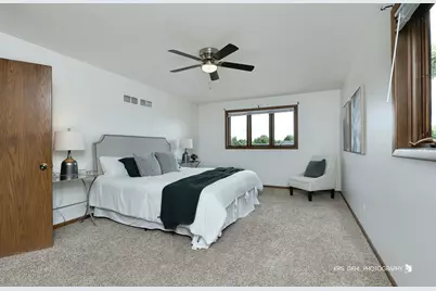14826 Ridgewood Drive, Oak Forest, IL 60452 - Photo 21