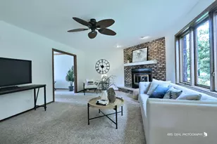 14826 Ridgewood Dr, Oak Forest, IL 60452 - Photo 9