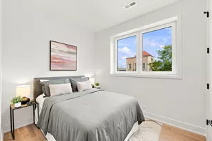 1656 N Bosworth Ave, Chicago, IL 60642 - Photo 15