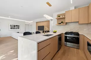 1656 N Bosworth Ave, Chicago, IL 60642 - Photo 7