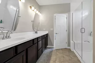340 Hamilton Rd, Saint Charles, IL 60175 - Photo 37