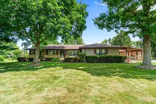 51 Dawn Ave, Plano, IL 60545 - Photo 1