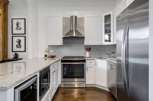 [Address not provided], Chicago, IL 60654 - Photo 15