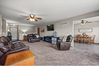 8358 Crooked Bend Road, Machesney Park, IL 61115 - Photo 15