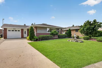 576 Dara James Road, Des Plaines, IL 60016 - Photo 3
