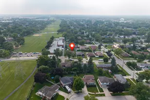 576 Dara James Rd, Des Plaines, IL 60016 - Photo 39
