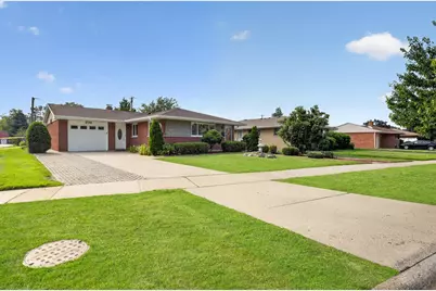 576 Dara James Road, Des Plaines, IL 60016 - Photo 37