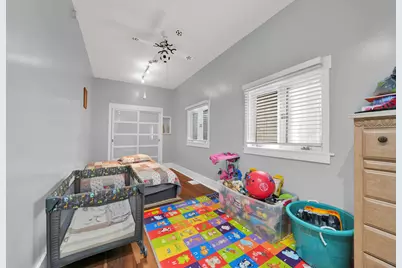 2715 S 61st Avenue S, Cicero, IL 60804 - Photo 7