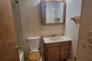 2019 Barnaby Dr, Loves Park, IL 61111 - Photo 15