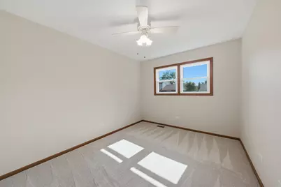 10S221 Suffield Drive, Downers Grove, IL 60516 - Photo 13