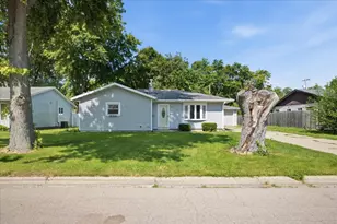 1329 Chippewa Dr, Ottawa, IL 61350 - Photo 3