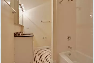 5419 S Hyde Park Boulevard #2, Chicago, IL 60615 - Photo 5