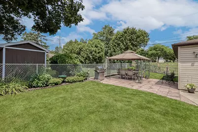 707 Houston Street, Lemont, IL 60439 - Photo 5