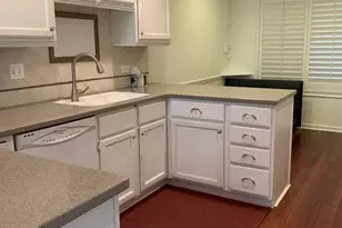 946 Shoreline Rd, Lake Barrington, IL 60010 - Photo 5