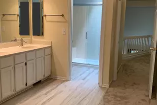 946 Shoreline Rd, Lake Barrington, IL 60010 - Photo 9