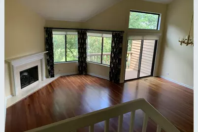 946 Shoreline Road #905, Lake Barrington, IL 60010 - Photo 3