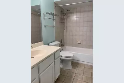 946 Shoreline Road #905, Lake Barrington, IL 60010 - Photo 11