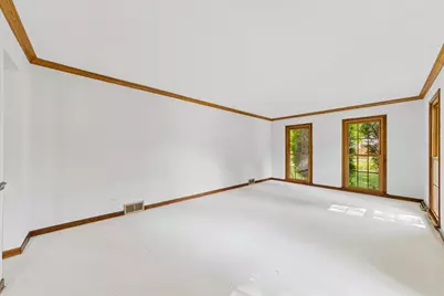 5641 Deerpath Lane, Downers Grove, IL 60516 - Photo 9