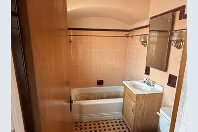 8433 S Wolcott Avenue, Chicago, IL 60620 - Photo 9