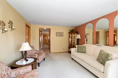 7707 Merrimac Avenue, Burbank, IL 60459 - Photo 3