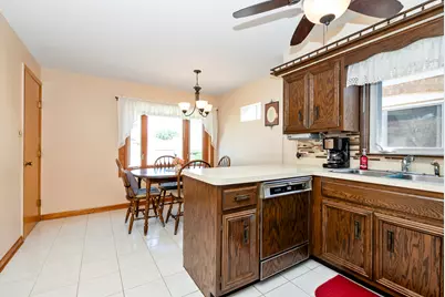 7707 Merrimac Avenue, Burbank, IL 60459 - Photo 7