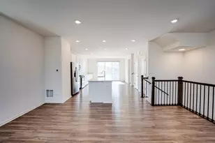2939 Showplace Dr, Naperville, IL 60564 - Photo 5