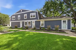 339 Farmington Ln, Vernon Hills, IL 60061 - Photo 1