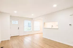 339 Farmington Ln, Vernon Hills, IL 60061 - Photo 5
