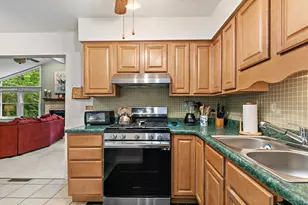 910 Division St, Barrington, IL 60010 - Photo 23