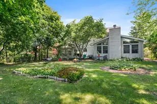 910 Division St, Barrington, IL 60010 - Photo 49
