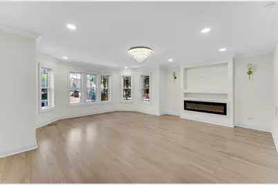 6341 N Campbell Avenue, Chicago, IL 60659 - Photo 5