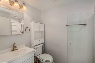 2319 Springhill Lane, Lindenhurst, IL 60046 - Photo 17