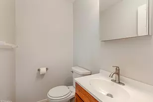 2319 Spring Hill Ln, Lindenhurst, IL 60046 - Photo 11