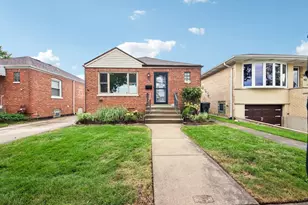 5724 S Sayre Ave, Chicago, IL 60638 - Photo 1