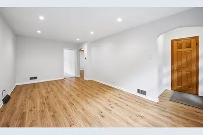5724 S Sayre Avenue, Chicago, IL 60638 - Photo 3